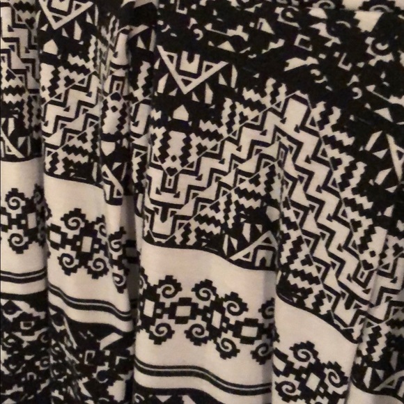 Lula Roe skirt - Picture 2 of 3